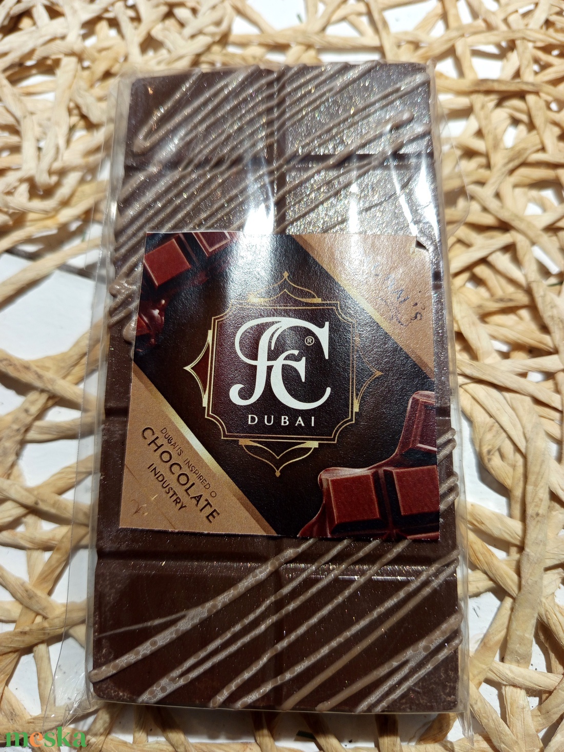 Mogyoróvajas tejcsokoládé (Dubai ihlette) 220g - élelmiszer - édesség - kézműves csokoládé - Meska.hu