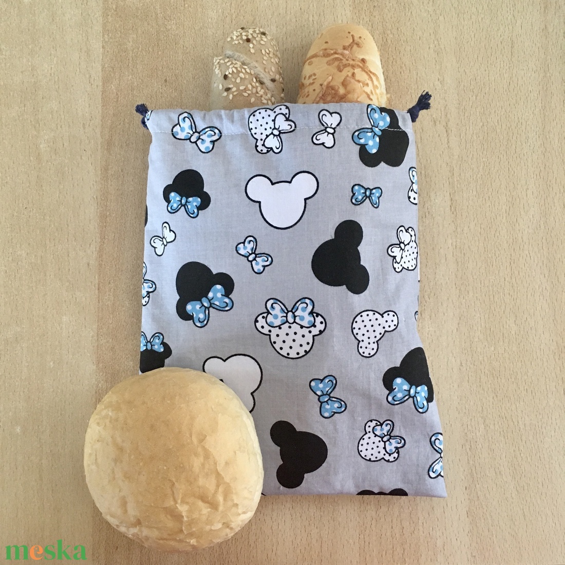 Uzsonnás tasak, zsemletartó, kiflis zsák, pamutvászon frissentartó PUL béléssel - Mickey, Minnie - ovi- és sulikezdés - uzsonna- & ebéd tartó - szendvics csomagoló - Meska.hu Uzsonnás tasak, zsemletartó, kiflis zsák, pamutvászon frissentartó PUL béléssel - Mickey, Minnie - ovi- és sulikezdés - uzsonna- & ebéd tartó - szendvics csomagoló - Meska.hu