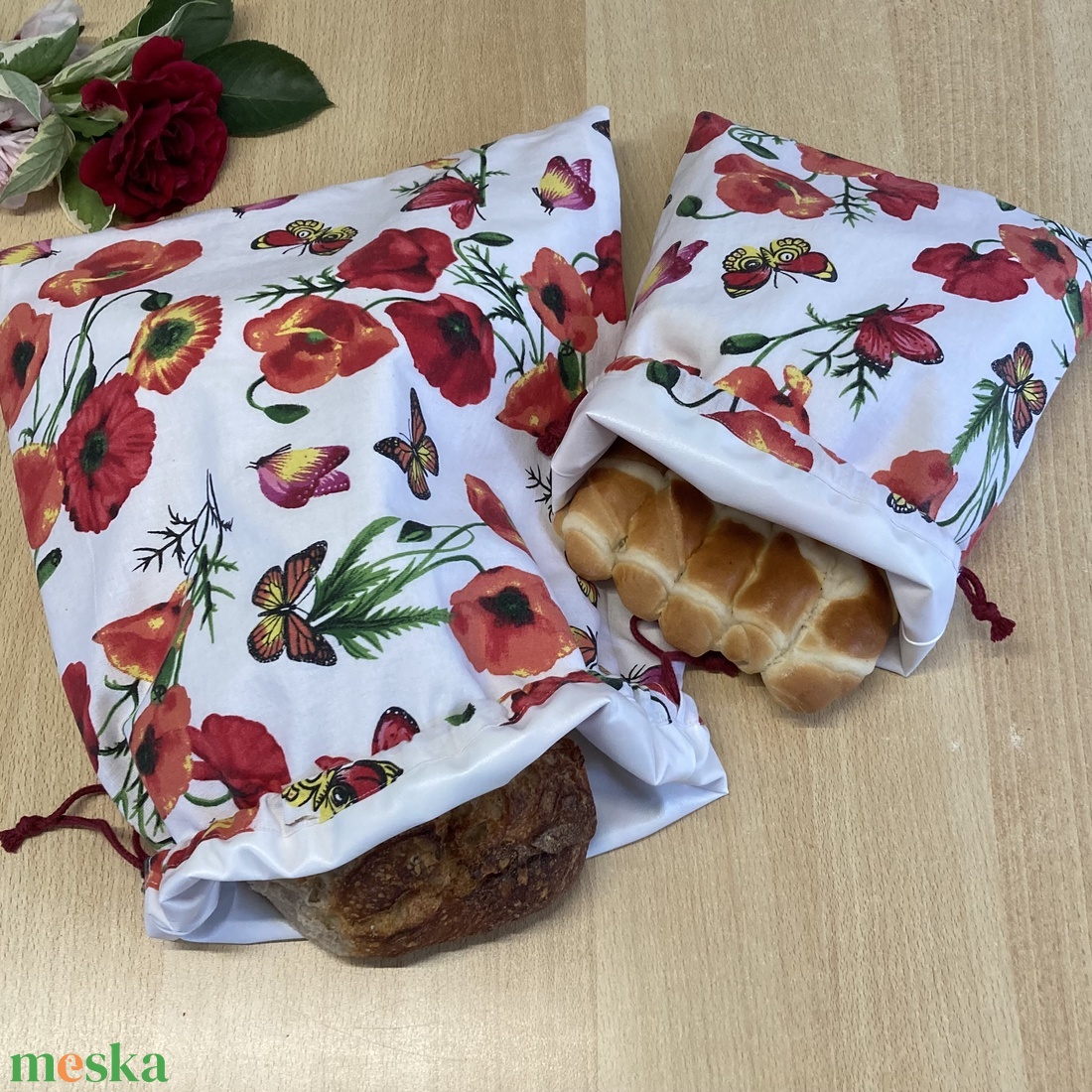 Pipacsos, pillangós 2 db-os kenyeres zsák szett, pamutvászon frissentartó PUL béléssel - pipacs - táska & tok - bevásárlás & shopper táska - kenyeres zsák - Meska.hu Pipacsos, pillangós 2 db-os kenyeres zsák szett, pamutvászon frissentartó PUL béléssel - pipacs - táska & tok - bevásárlás & shopper táska - kenyeres zsák - Meska.hu