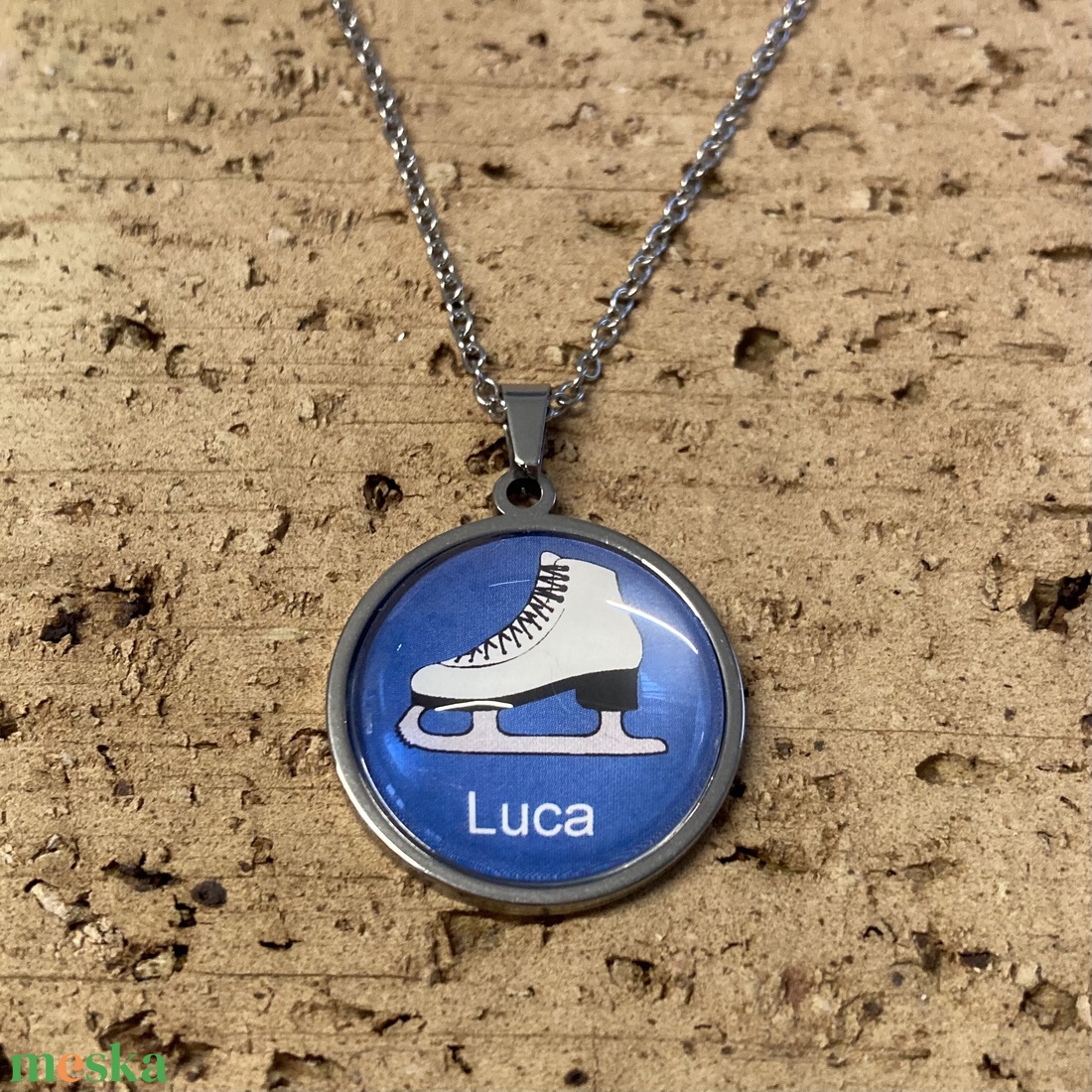 Névreszóló korcsolyás nemesacél nyaklánc - női vagy férfi lánccal - ékszer - nyaklánc - monogram & névnyaklánc - Meska.hu Névreszóló korcsolyás nemesacél nyaklánc - női vagy férfi lánccal - ékszer - nyaklánc - monogram & névnyaklánc - Meska.hu