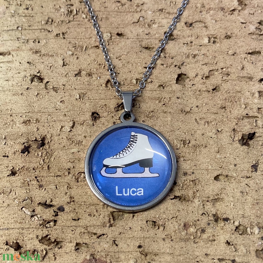Névreszóló korcsolyás nemesacél nyaklánc - női vagy férfi lánccal - ékszer - nyaklánc - monogram & névnyaklánc - Meska.hu Névreszóló korcsolyás nemesacél nyaklánc - női vagy férfi lánccal - ékszer - nyaklánc - monogram & névnyaklánc - Meska.hu