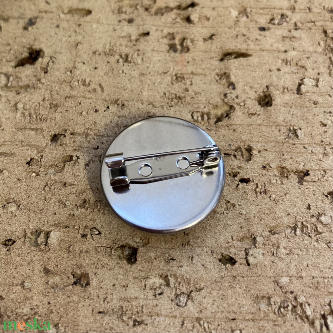 Birkózós nemesacél kitűző - ékszer - kitűző és bross - kitűző - Meska.hu Birkózós nemesacél kitűző - ékszer - kitűző és bross - kitűző - Meska.hu