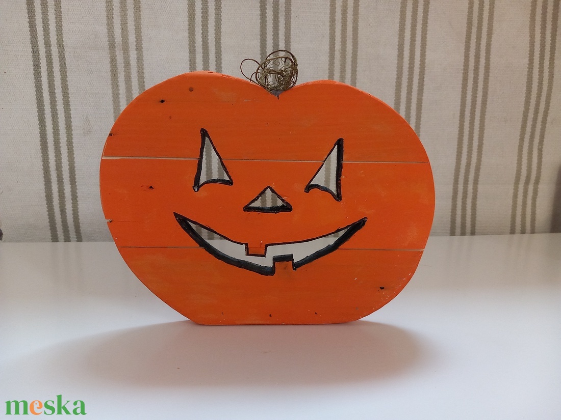 Töklámpás Halloween-re, újrahasznosított fából - otthon & életmód - dekoráció - virágdísz és tartó - cserép & kaspó - Meska.hu Töklámpás Halloween-re, újrahasznosított fából - otthon & életmód - dekoráció - virágdísz és tartó - cserép & kaspó - Meska.hu