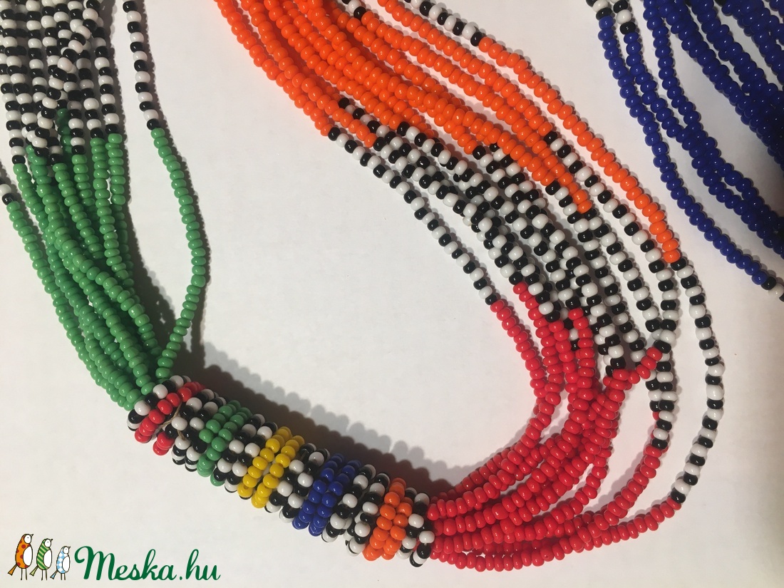 Színkavalkád nyaklánc, Szivárvány, különleges kenyai színösszeállítás, harsogóan nyári - ékszer - nyaklánc - gyöngyös nyaklánc - Meska.hu