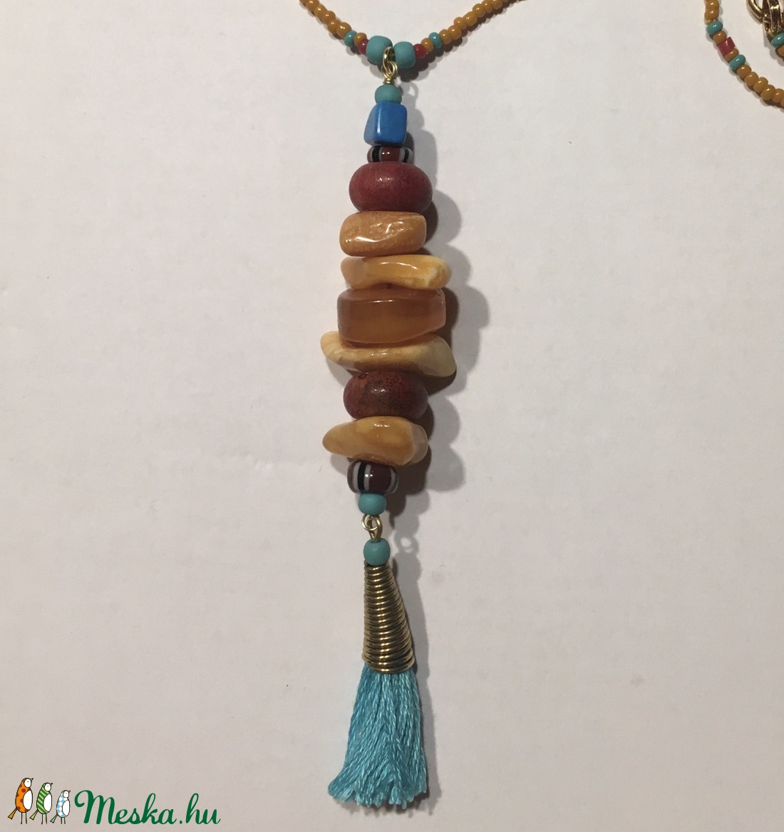 Borostyánfüggős türkiz rojtos nyaklánc  - ékszer - nyaklánc - bojtos nyaklánc - Meska.hu