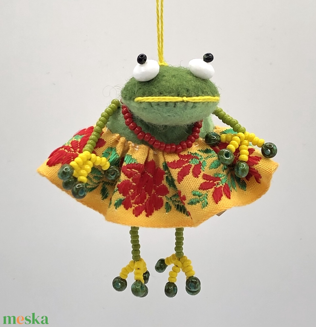 Néptáncoslány brekik - játék & sport - plüssállat & játékfigura - béka - Meska.hu