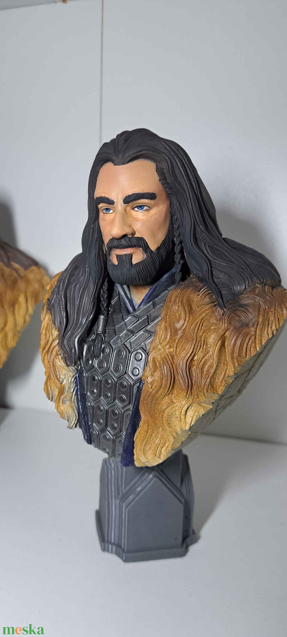 Hobbit-Thorin Oakenshield mellszobor/figura - művészet - makett, modell - Meska.hu