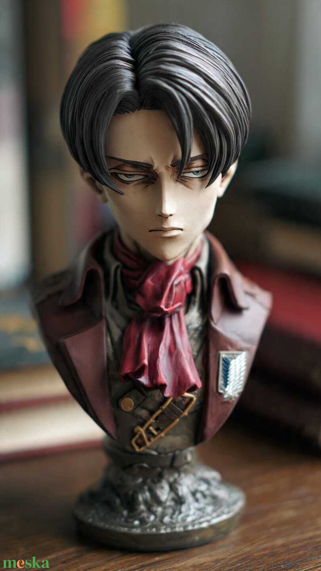 Attack on Titan Levi Ackermann mellszobor - otthon & életmód - dekoráció - asztal és polc dekoráció - könyvszobor - Meska.hu