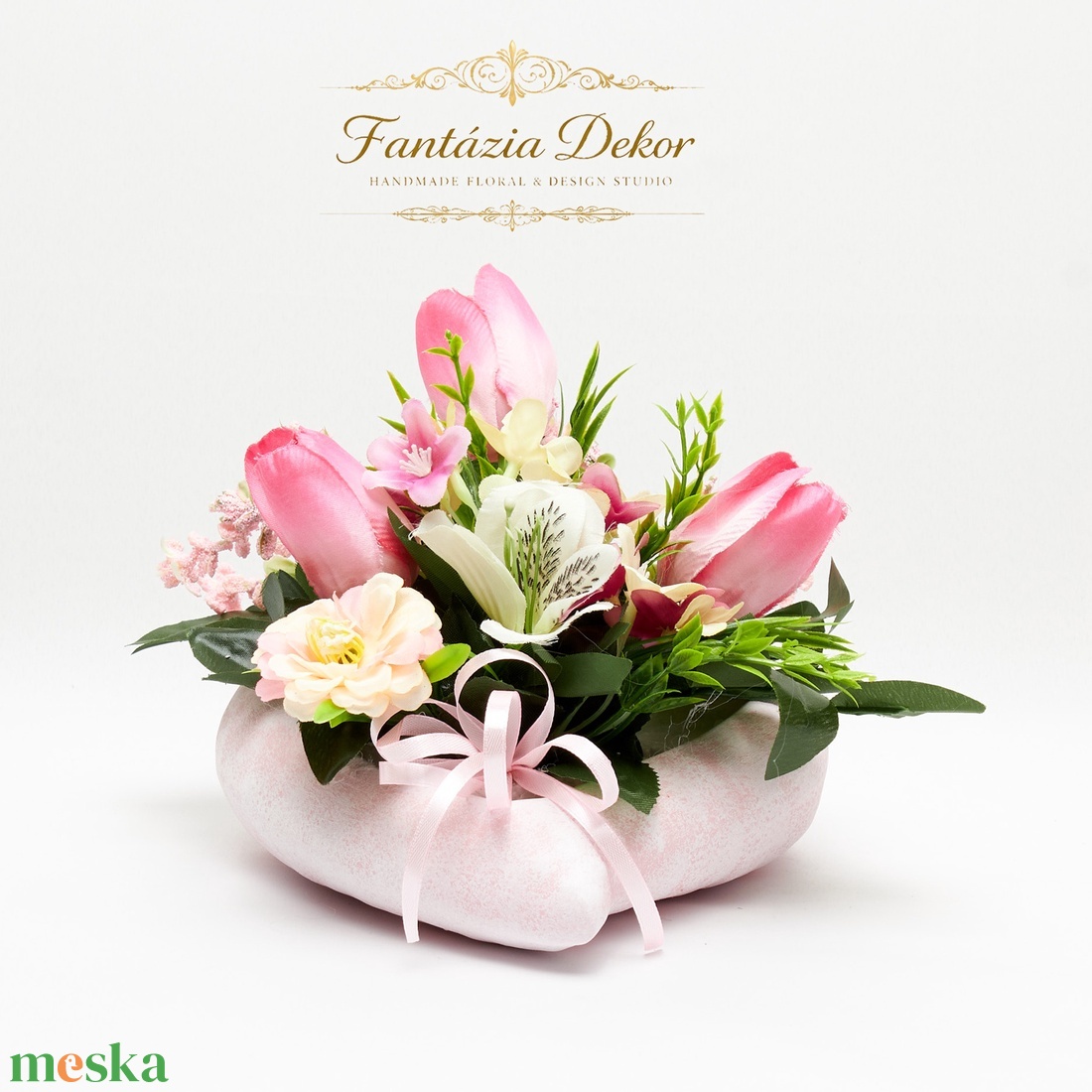 Pasztell tavaszi virágkompozíció kerámia kaspóban � kézműves dekoráció - otthon & életmód - dekoráció - asztal és polc dekoráció - asztaldísz - Meska.hu