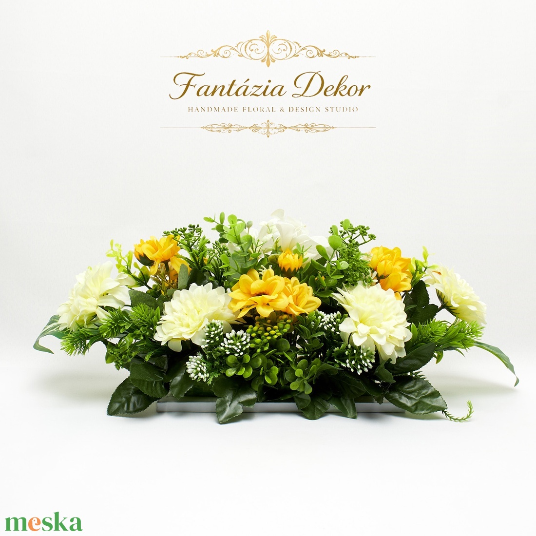  Vidám tavaszi asztaldísz sárga-fehér virágokkal fatalpon � üde, kézműves dekor - otthon & életmód - dekoráció - asztal és polc dekoráció - asztaldísz - Meska.hu