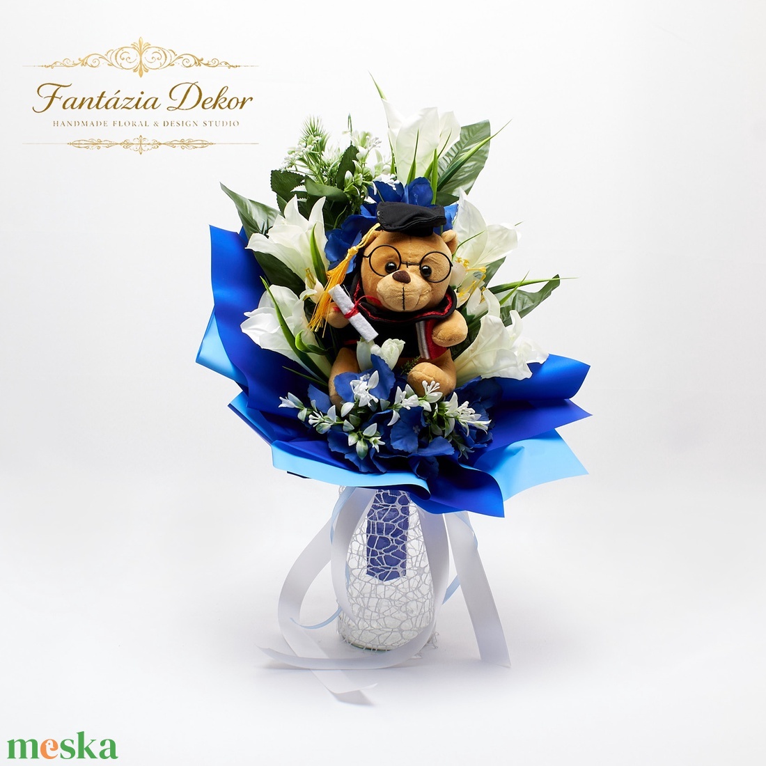 �� Ballagási csokor macival � elegáns kék-fehér összeállítás �� - otthon & életmód - virágdekoráció - virágok - virágcsokor - Meska.hu