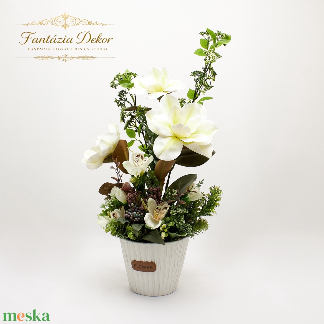  Fehér virágos asztaldísz  - otthon & életmód - virágdekoráció - virágdíszek - virágdísz kaspóban - Meska.hu