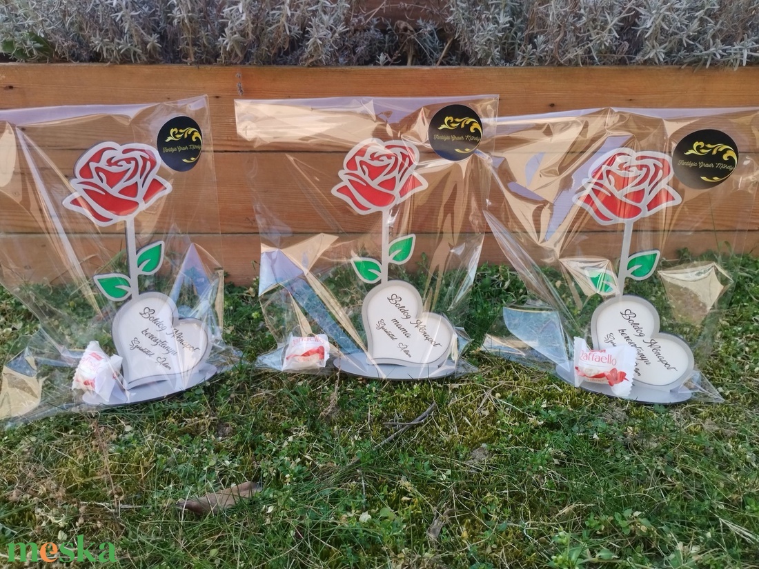 Örök rózsa - otthon & életmód - dekoráció - virágdísz és tartó - csokor & virágdísz - Meska.hu