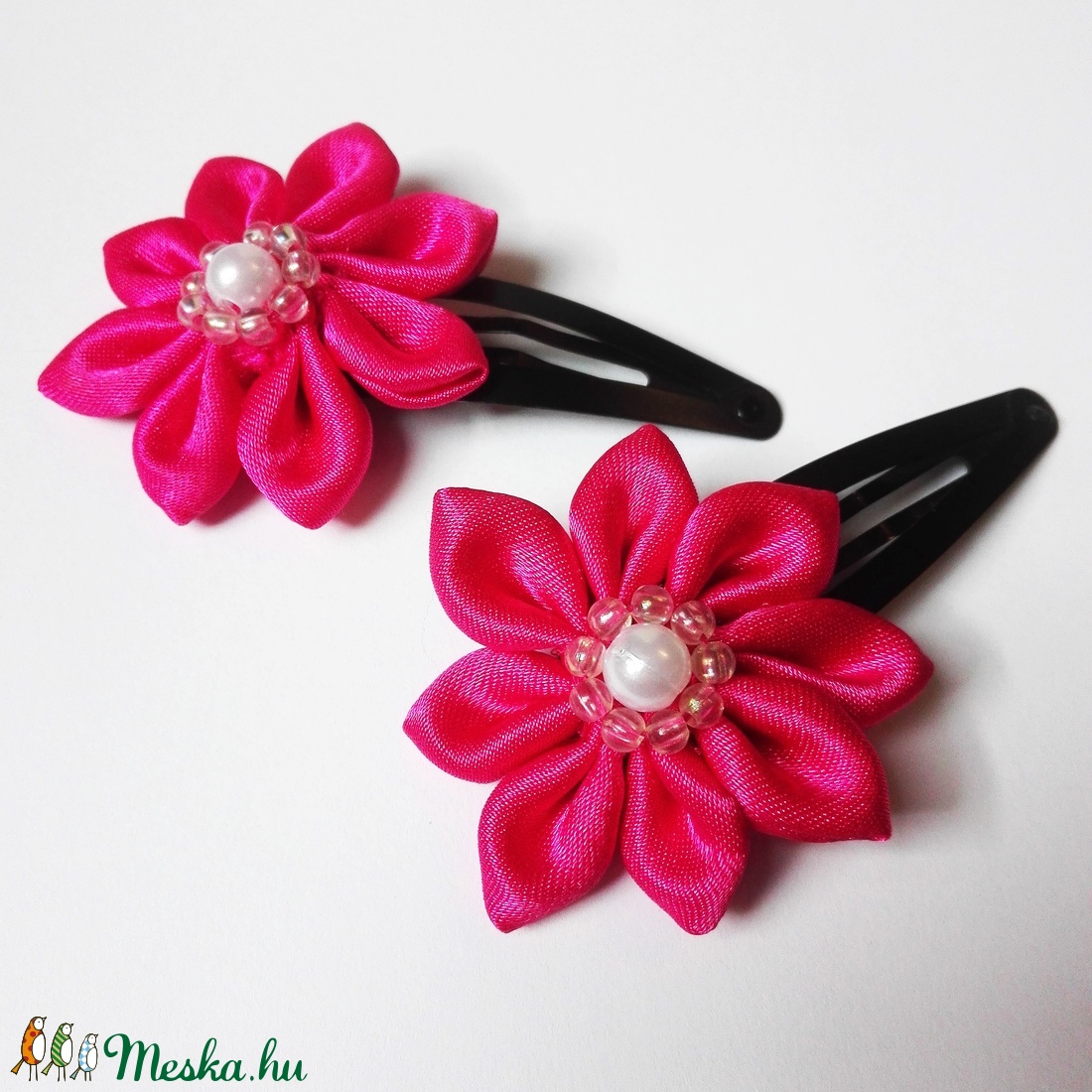 Ciklámen szirmok  2 db pattintós hajcsat - ruha & divat - hajdísz & hajcsat - hajcsat & hajtű - Meska.hu