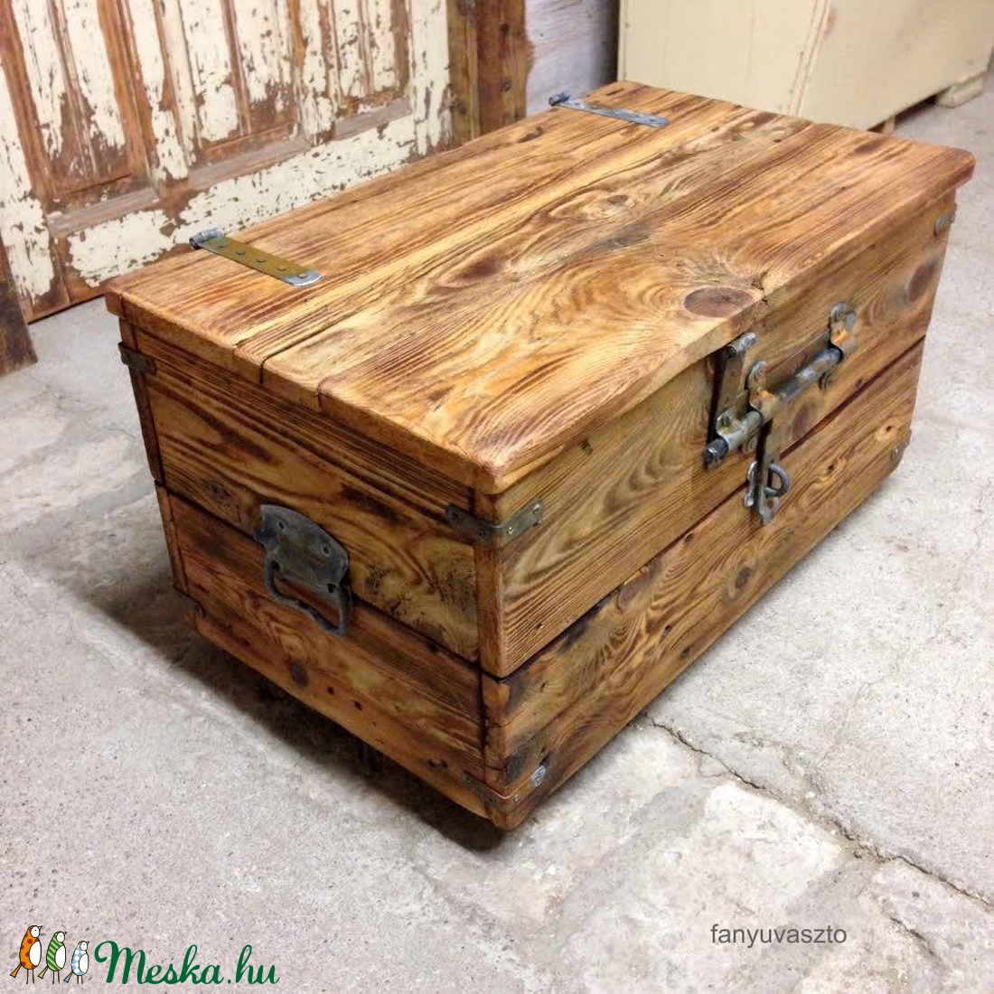 hajóláda markáns vasalattal  -  - Meska.hu