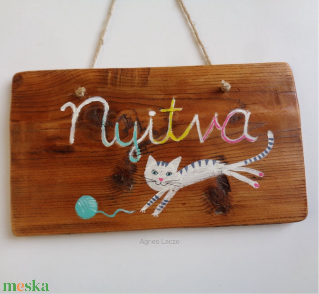 Nyitva - Zárva tábla, Rusztikus Fa Tábla, Ajándék ötlet - Cica, Cirmos, Macska, Egyedi Ajtódísz - otthon & életmód - dekoráció - ajtó- és ablak dekoráció - ajtótábla - Meska.hu