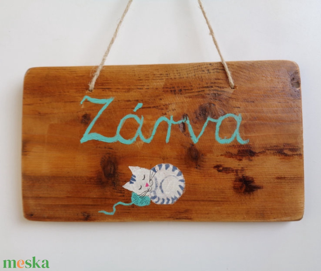 Nyitva - Zárva tábla, Rusztikus Fa Tábla, Ajándék ötlet - Cica, Cirmos, Macska, Egyedi Ajtódísz - otthon & életmód - dekoráció - ajtó- és ablak dekoráció - ajtótábla - Meska.hu