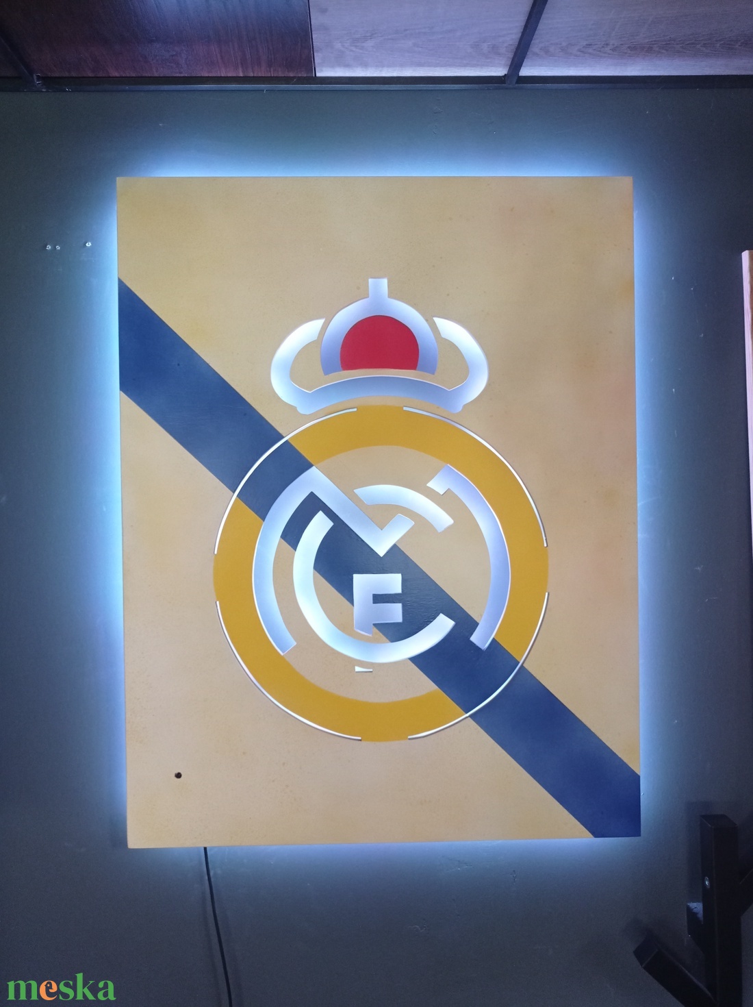 Real Madrid logo, világító falikép - otthon & életmód - dekoráció - kép & falikép - fából készült kép - Meska.hu Real Madrid logo, világító falikép - otthon & életmód - dekoráció - kép & falikép - fából készült kép - Meska.hu