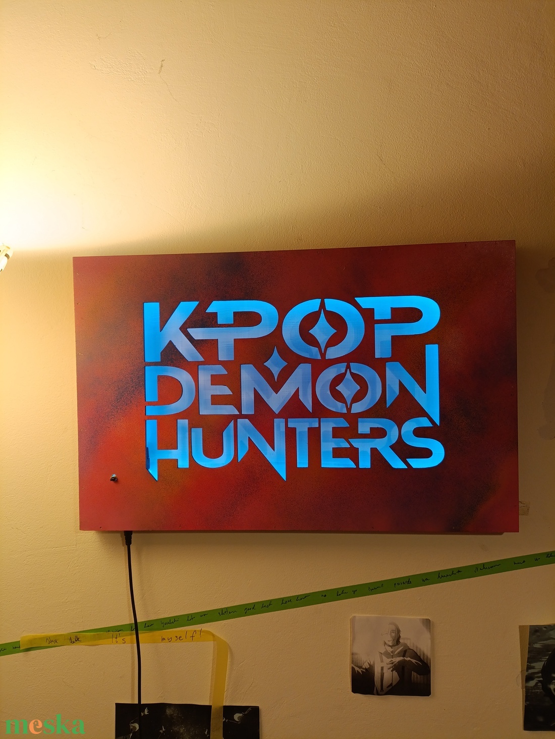 K-Pop Demon Hunters világító falikép  - otthon & életmód - dekoráció - kép & falikép - fából készült kép - Meska.hu