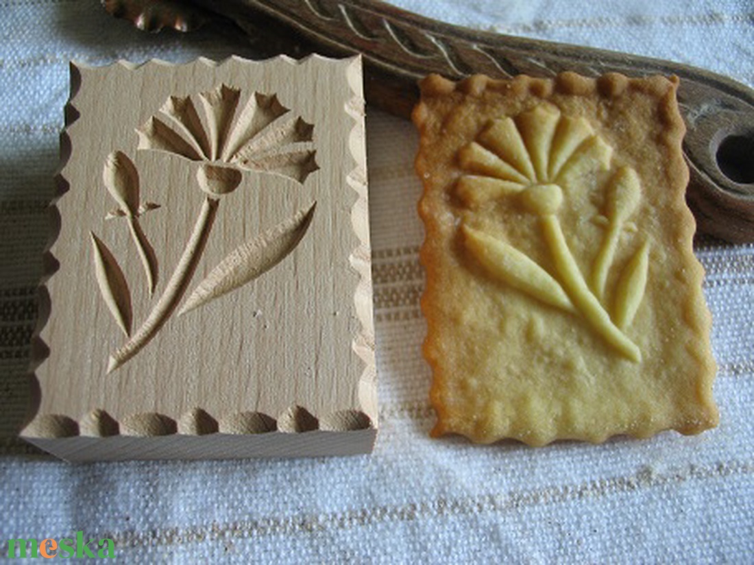 Kekszmintázó sütinyomda sütipecsét (Szegfű) - otthon & életmód - konyhafelszerelés, tálalás - sütés, főzés - sütikiszúró - Meska.hu