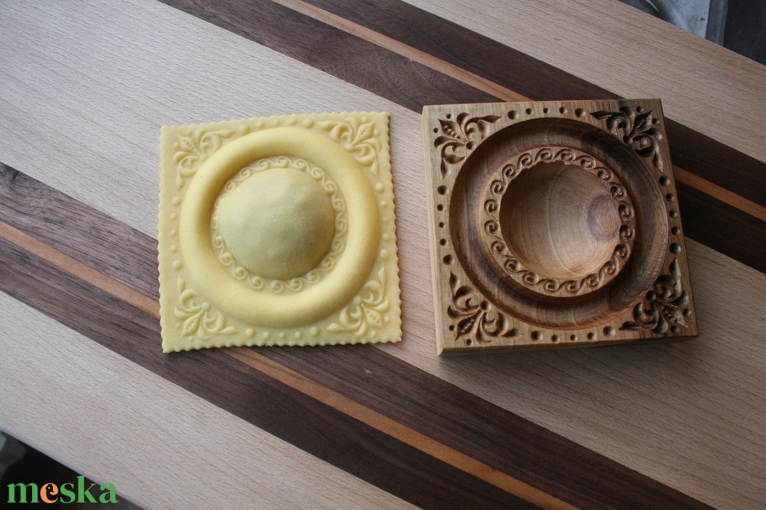 Ravioli mintázófa dupla töltelékes (liliom mintás) - otthon & életmód - konyhafelszerelés, tálalás - sütés, főzés - vágódeszka - Meska.hu