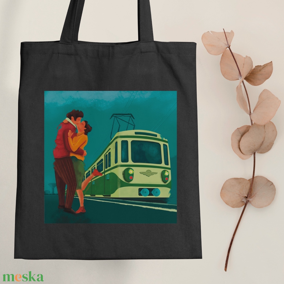 Heves csók a Hév megállóban - vászontáska - Farkas Benjamin - táska & tok - bevásárlás & shopper táska - shopper, textiltáska, szatyor - Meska.hu Heves csók a Hév megállóban - vászontáska - Farkas Benjamin - táska & tok - bevásárlás & shopper táska - shopper, textiltáska, szatyor - Meska.hu