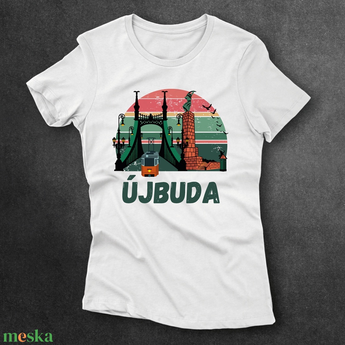 Újbuda Vintage - női póló - ruha & divat - női ruha - póló, felső - Meska.hu Újbuda Vintage - női póló - ruha & divat - női ruha - póló, felső - Meska.hu