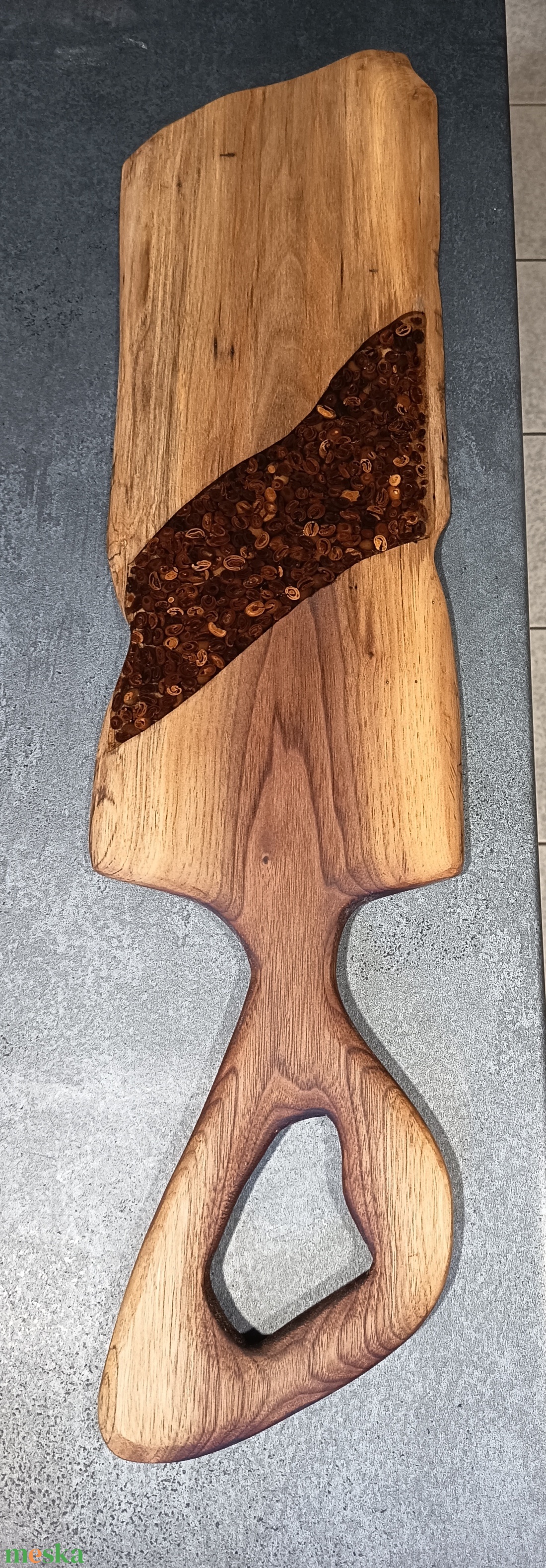 Diófa tálaló kávéval és epoxyval - otthon & életmód - konyhafelszerelés, tálalás - sütés, főzés - vágódeszka - Meska.hu