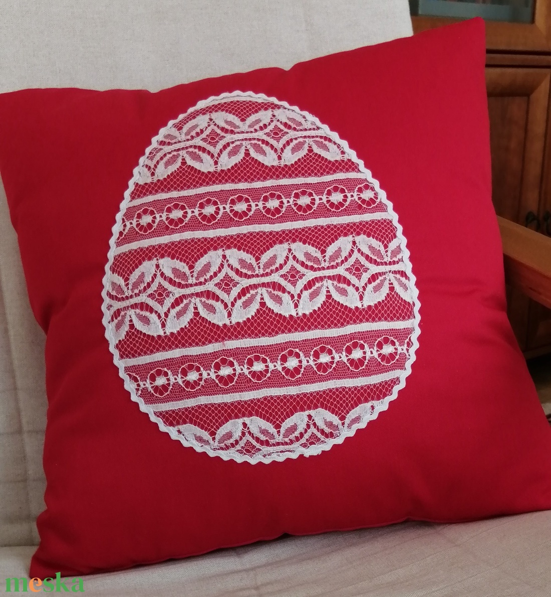 Csipkés tojás húsvéti díszpárna - otthon & életmód - lakástextil - párna & párnahuzat - Meska.hu
