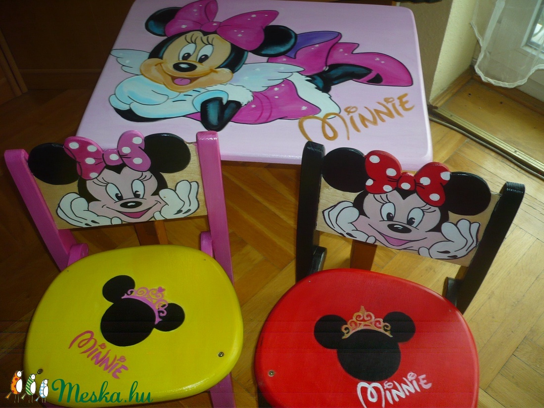 Mesefigurás asztal/szék szett (teljes kézi munka) -  - Meska.hu