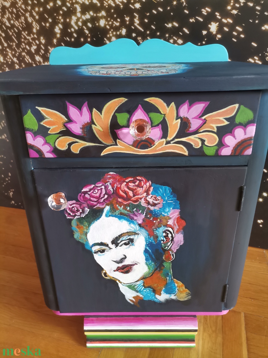 Frida éjjeliszekrény - otthon & életmód - bútor - komód - Meska.hu Frida éjjeliszekrény - otthon & életmód - bútor - komód - Meska.hu