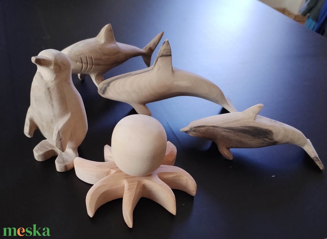 Faragott állat figurák - művészet - makett, modell - Meska.hu