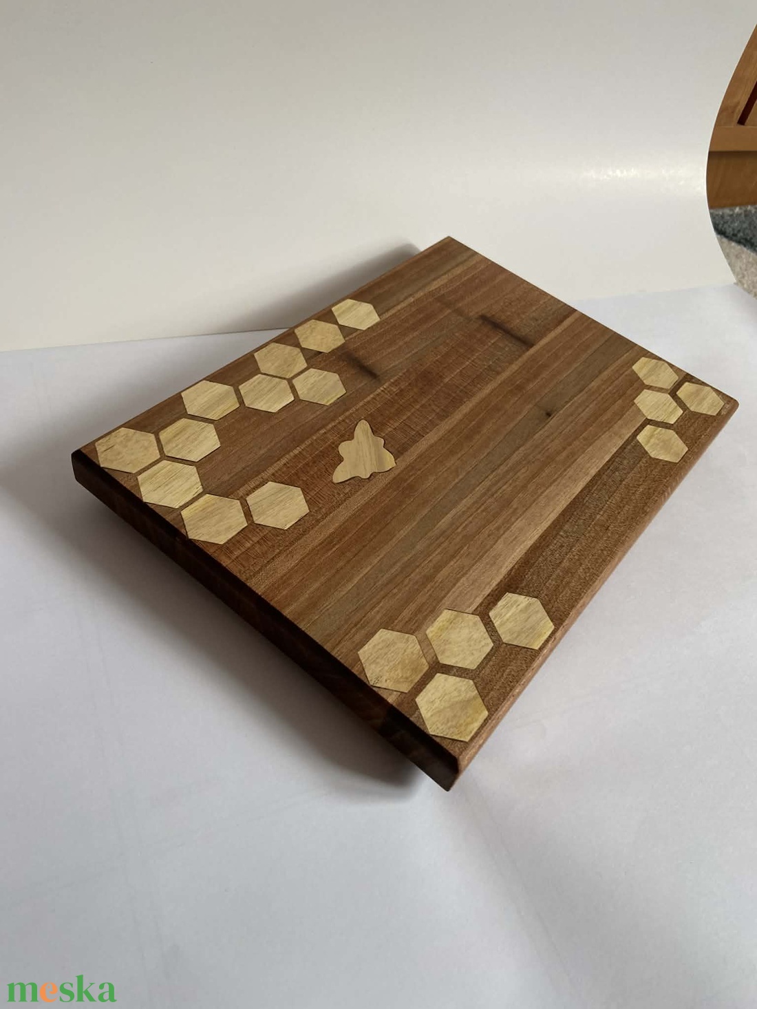 Vágódeszka méhsejt mintával - otthon & életmód - konyhafelszerelés, tálalás - sütés, főzés - vágódeszka - Meska.hu