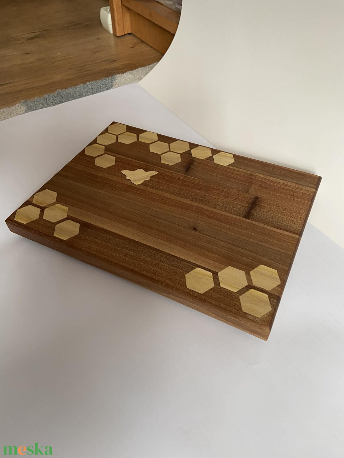 Vágódeszka méhsejt mintával - otthon & életmód - konyhafelszerelés, tálalás - sütés, főzés - vágódeszka - Meska.hu