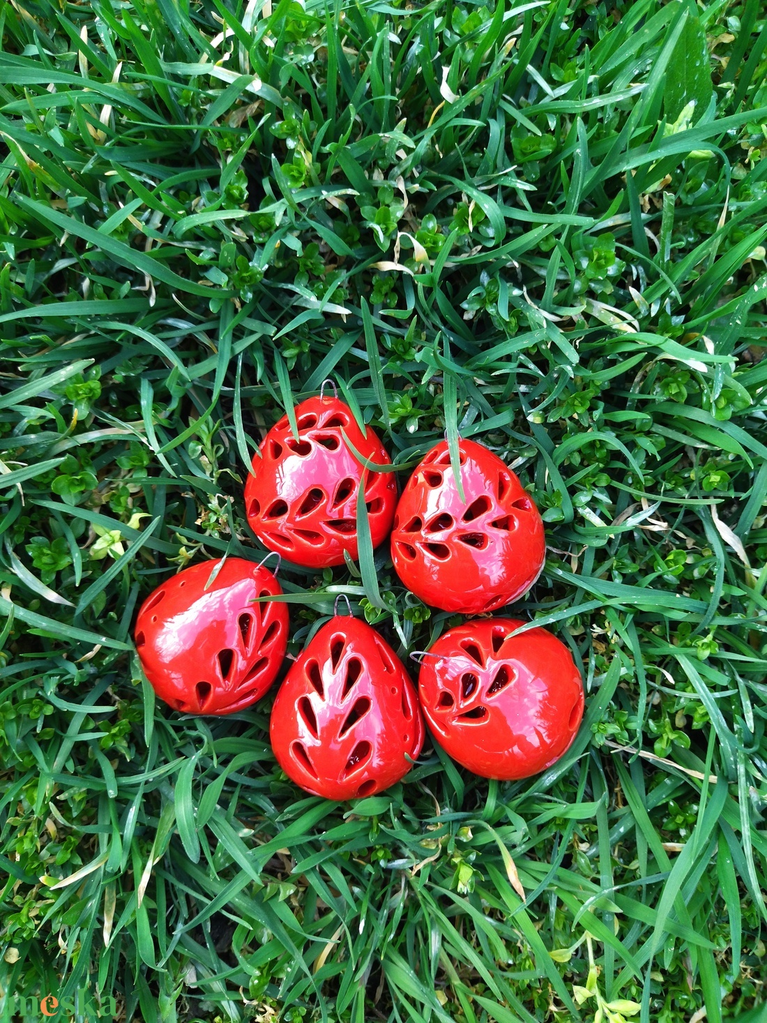 Húsvéti kerámia tojások áttört mintával - otthon & életmód - dekoráció - ajtó- és ablak dekoráció - ablakdísz - Meska.hu