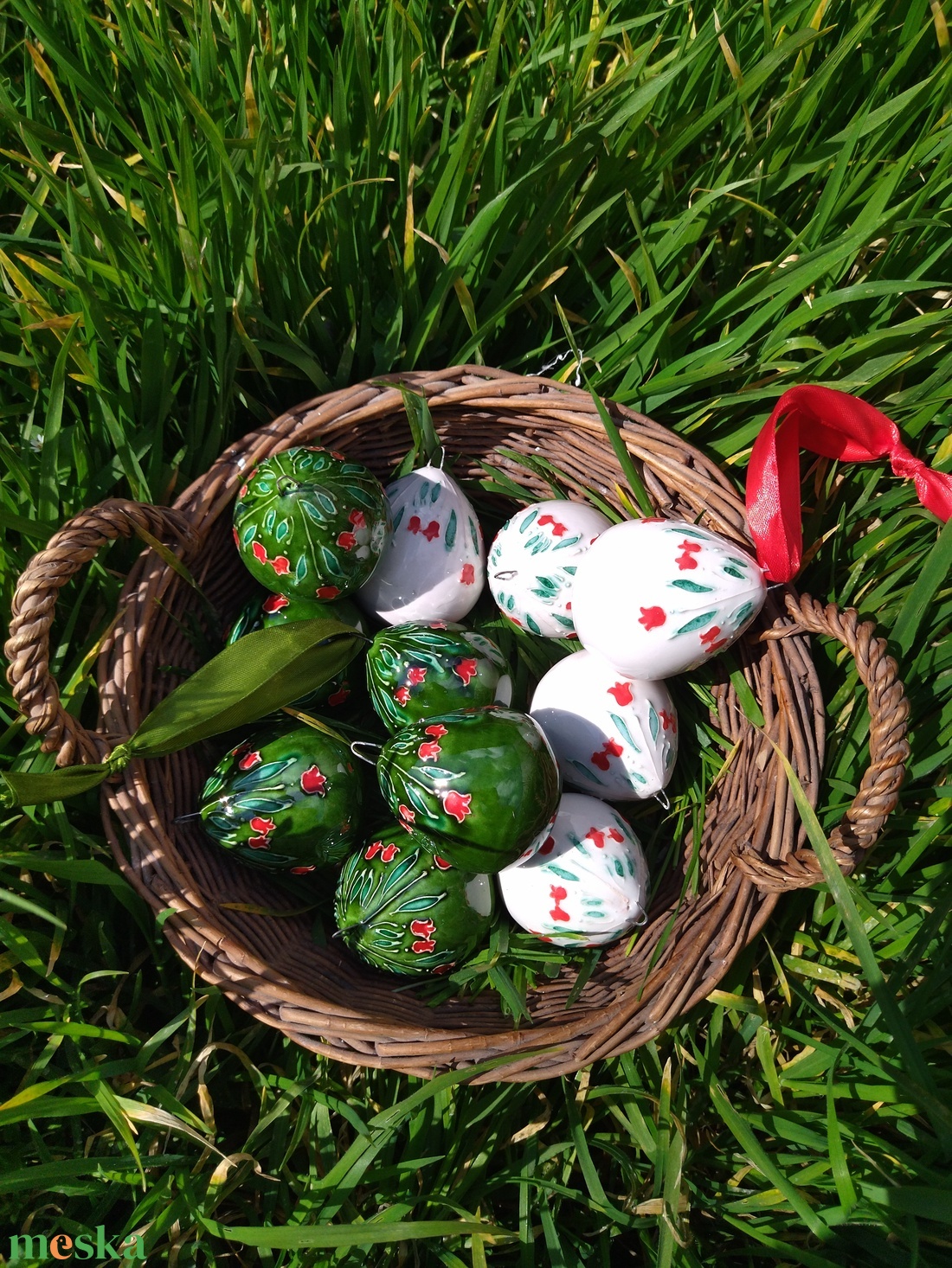 Húsvéti kerámia tojás tulipános - otthon & életmód - dekoráció - ajtó- és ablak dekoráció - ablakdísz - Meska.hu