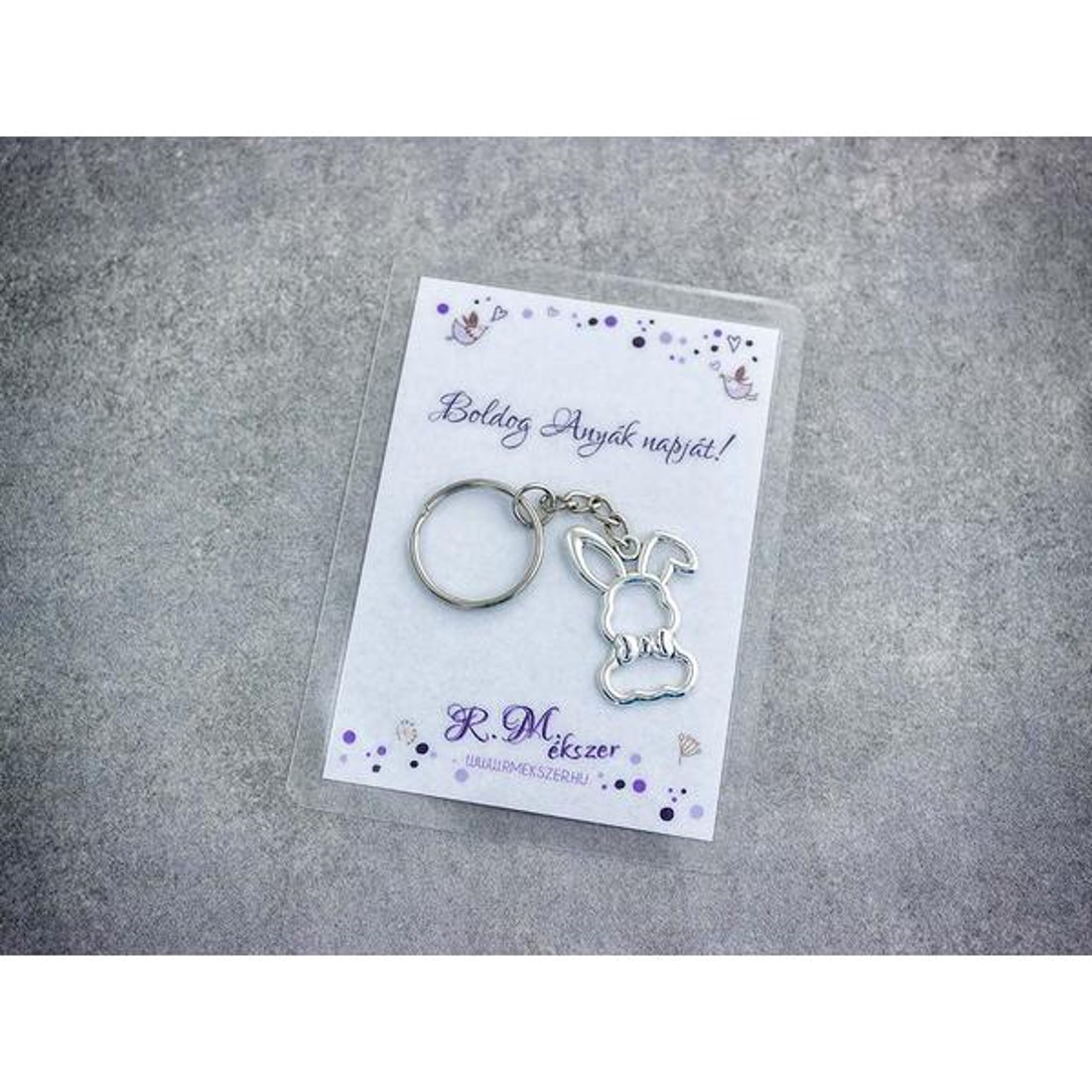 Boldog Anyák napját stílusos nyuszi medálos kulcstartó - táska & tok - kulcstartó & táskadísz - kulcstartó - Meska.hu