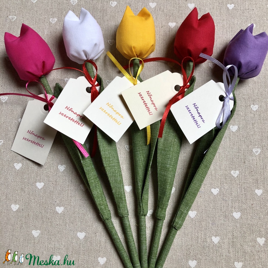 Nőnapi textil tulipánok / szett: 5 db/ ingyen ajándékkísérővel - otthon & életmód - dekoráció - Meska.hu