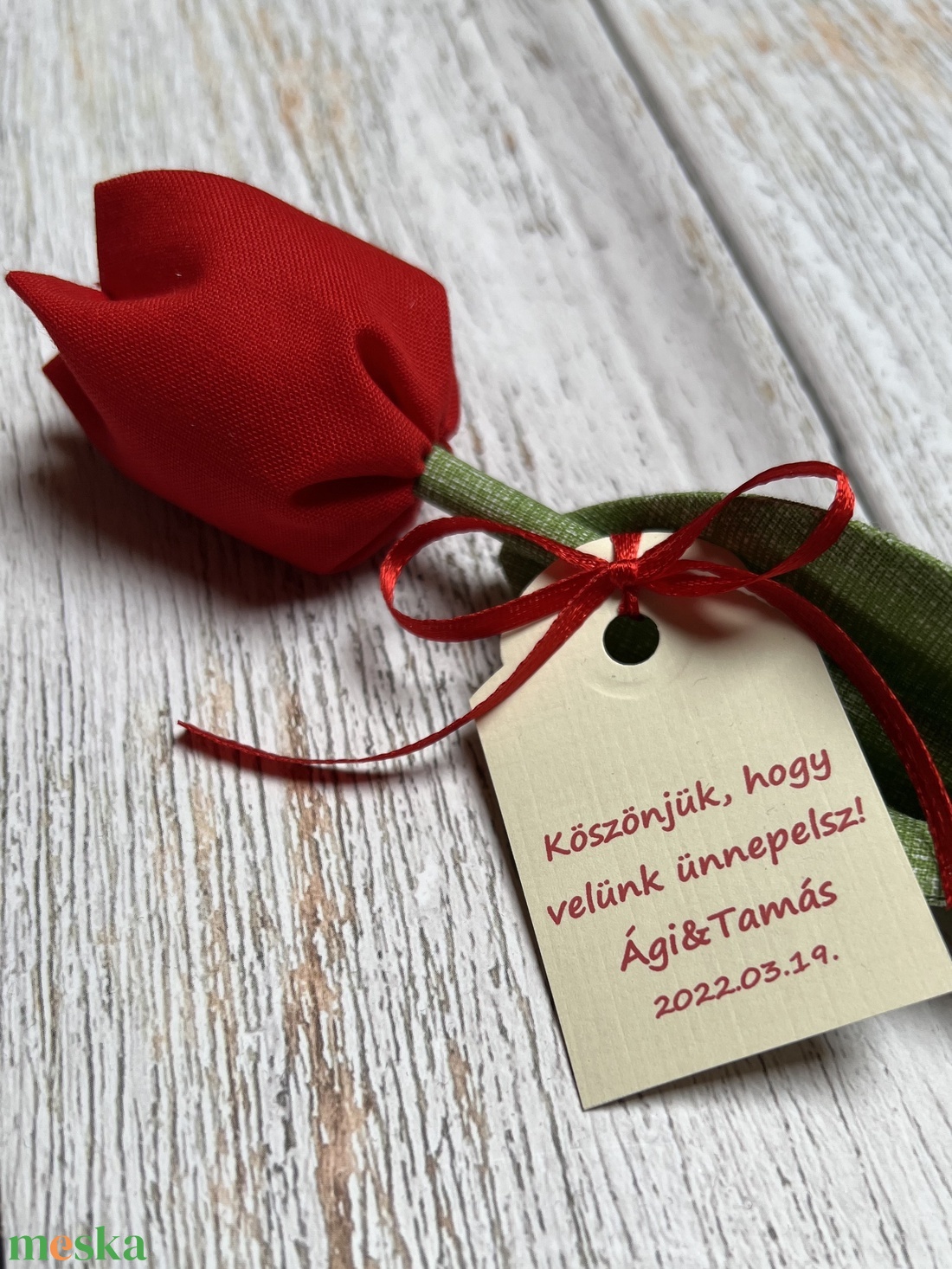 Esküvői köszönőajándék, textil tulipán, szatén szalag, köszönetajándék, ajándék, tulipán - esküvő - emlék & ajándék - köszönőajándék - Meska.hu Esküvői köszönőajándék, textil tulipán, szatén szalag, köszönetajándék, ajándék, tulipán - esküvő - emlék & ajándék - köszönőajándék - Meska.hu