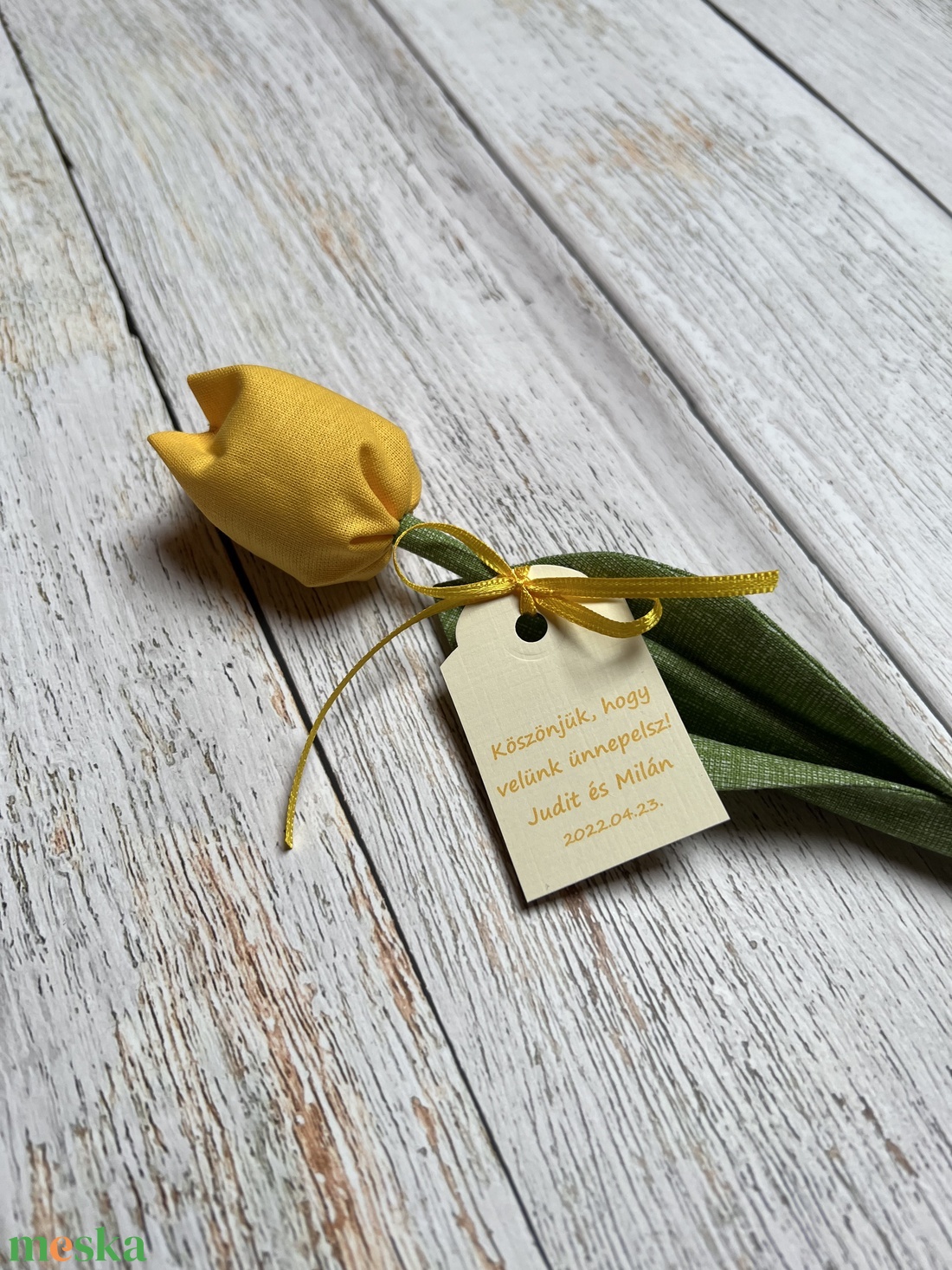 Esküvői köszönetajándék, textil tulipán, szatén szalag, köszönőajándék, ajándék, tulipán - esküvő - emlék & ajándék - köszönőajándék - Meska.hu Esküvői köszönetajándék, textil tulipán, szatén szalag, köszönőajándék, ajándék, tulipán - esküvő - emlék & ajándék - köszönőajándék - Meska.hu