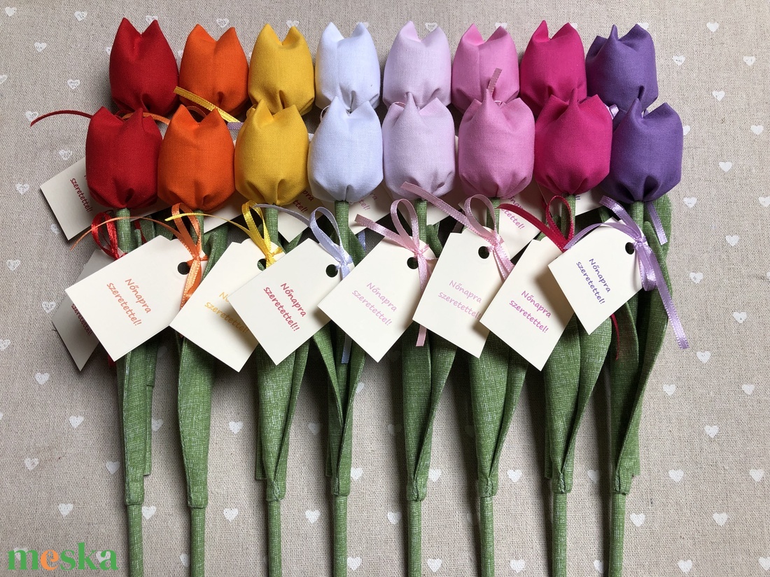 Nőnapi textil tulipánok / szett: 16 db/ ingyen ajándékkísérővel - otthon & életmód - dekoráció - virágdísz és tartó - csokor & virágdísz - Meska.hu