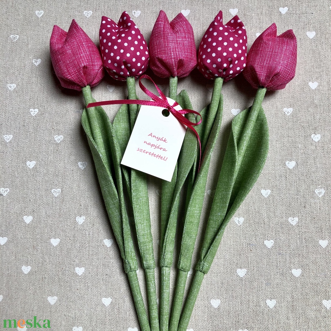 Anyák napi textil tulipánok / szett: 5 db/ ingyen ajándékkísérővel - otthon & lakás - dekoráció - virágdísz és tartó - csokor & virágdísz - Meska.hu