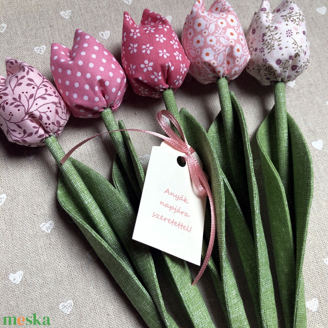 Anyák napi textil tulipánok / szett: 5 db/ ingyen ajándékkísérővel - otthon & életmód - dekoráció - virágdísz és tartó - csokor & virágdísz - Meska.hu Anyák napi textil tulipánok / szett: 5 db/ ingyen ajándékkísérővel - otthon & életmód - dekoráció - virágdísz és tartó - csokor & virágdísz - Meska.hu