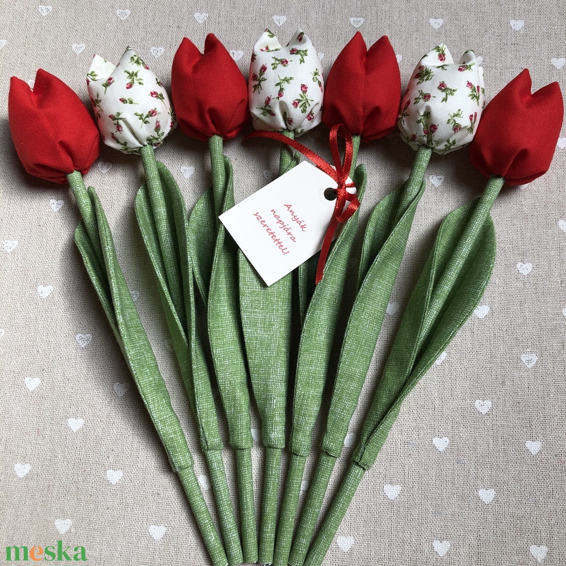 Anyák napi textil tulipánok / szett: 7 db/ ingyen ajándékkísérővel - otthon & életmód - dekoráció - virágdísz és tartó - csokor & virágdísz - Meska.hu