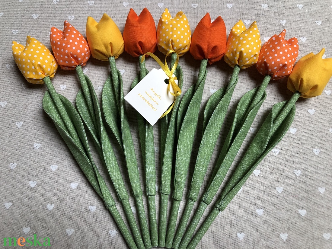Anyák napi textil tulipánok / szett: 9 db/ ingyen ajándékkísérővel - otthon & életmód - dekoráció - virágdísz és tartó - csokor & virágdísz - Meska.hu Anyák napi textil tulipánok / szett: 9 db/ ingyen ajándékkísérővel - otthon & életmód - dekoráció - virágdísz és tartó - csokor & virágdísz - Meska.hu