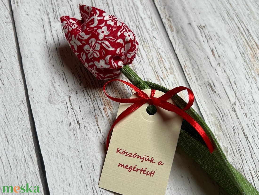 Textil tulipán búcsúajándék óvó néninek, dadusnak - otthon & életmód - dekoráció - virágdísz és tartó - csokor & virágdísz - Meska.hu Textil tulipán búcsúajándék óvó néninek, dadusnak - otthon & életmód - dekoráció - virágdísz és tartó - csokor & virágdísz - Meska.hu