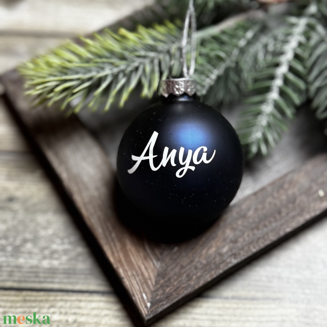 Egyedi karácsonyi gömb névvel - karácsony - karácsonyi lakásdekoráció - karácsonyfadíszek - Meska.hu
