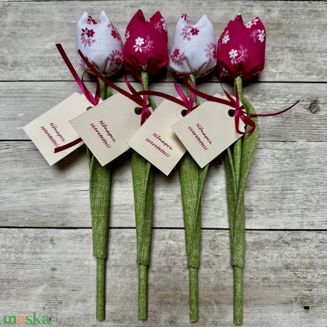 Nőnapi textil tulipánok / szett: 4 db/ ingyen ajándékkísérővel - otthon & életmód - dekoráció - virágdísz és tartó - csokor & virágdísz - Meska.hu