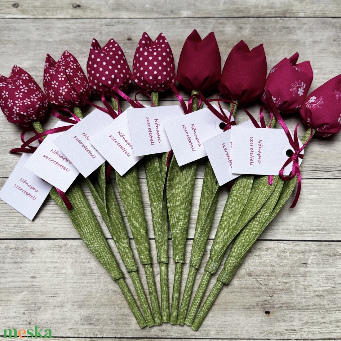 Nőnapi textil tulipánok / szett: 8 db/ ingyen ajándékkísérővel - otthon & életmód - dekoráció - Meska.hu