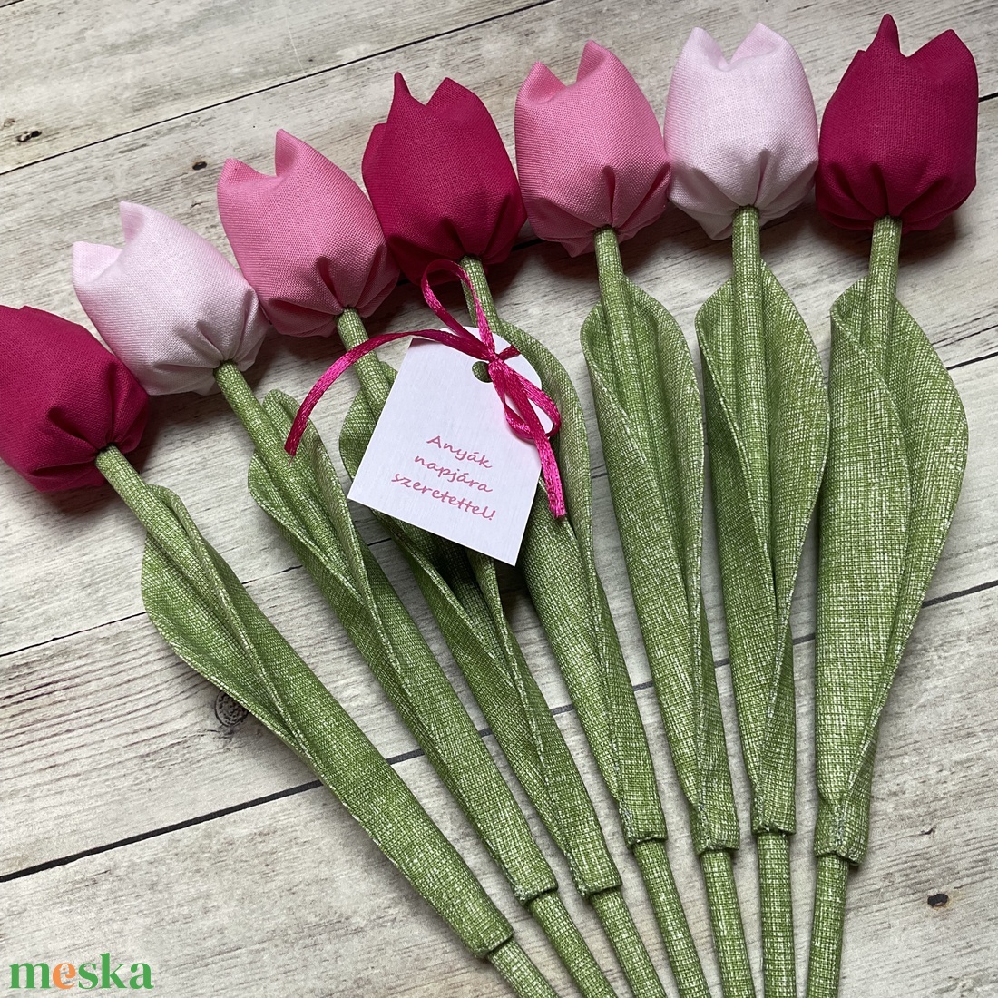Anyák napi textil tulipánok / szett: 7 db/ ingyen ajándékkísérővel - otthon & életmód - dekoráció - virágdísz és tartó - csokor & virágdísz - Meska.hu Anyák napi textil tulipánok / szett: 7 db/ ingyen ajándékkísérővel - otthon & életmód - dekoráció - virágdísz és tartó - csokor & virágdísz - Meska.hu